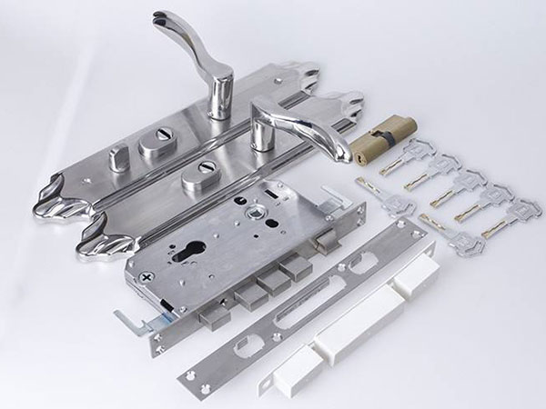 吉林開鎖換鎖芯多少錢